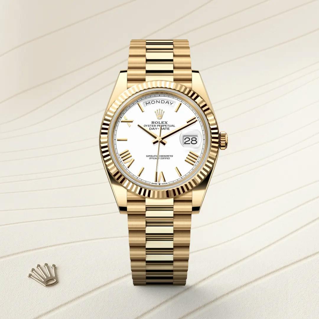Rolex Day-Date 40 18 ct yellow gold, M228238-0042