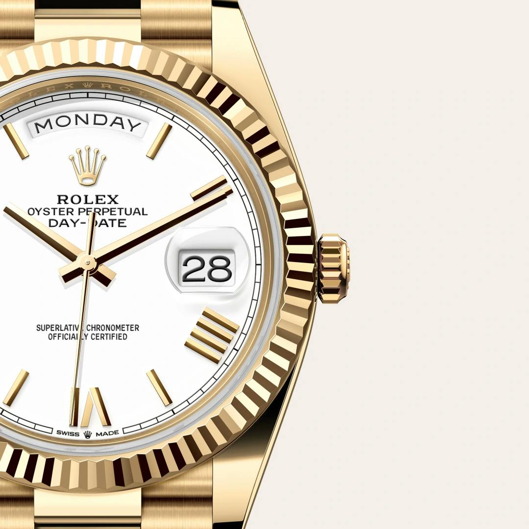 Rolex Day-Date 40 18 ct yellow gold, M228238-0042