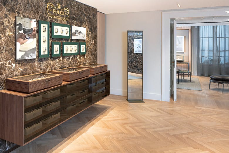 Kontaktieren Sie Schullin Wien, offizieller Fachhändler für Rolex Certified Pre-Owned Uhren