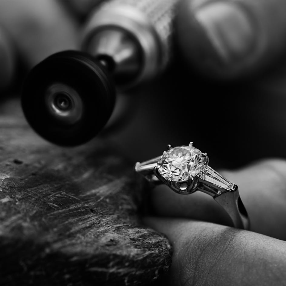 Configure your engagement ring