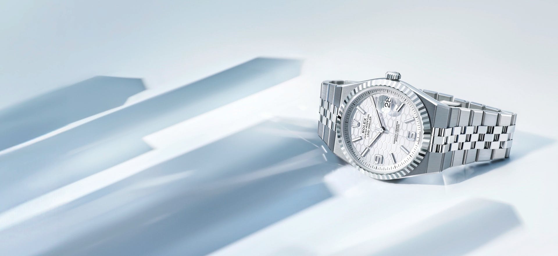 ROLEX<br />
Land-Dweller